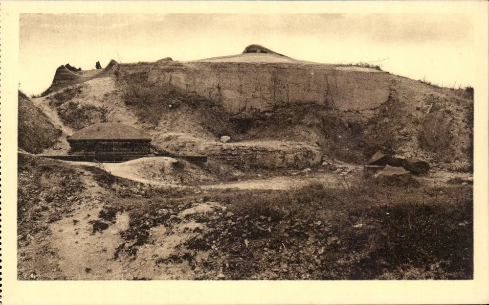 Fort Vaux — Ruinen einer Panzerbatterie und der Observatoriumsdome — Verleger Sébun, Nr. 515 B - Vorderseite