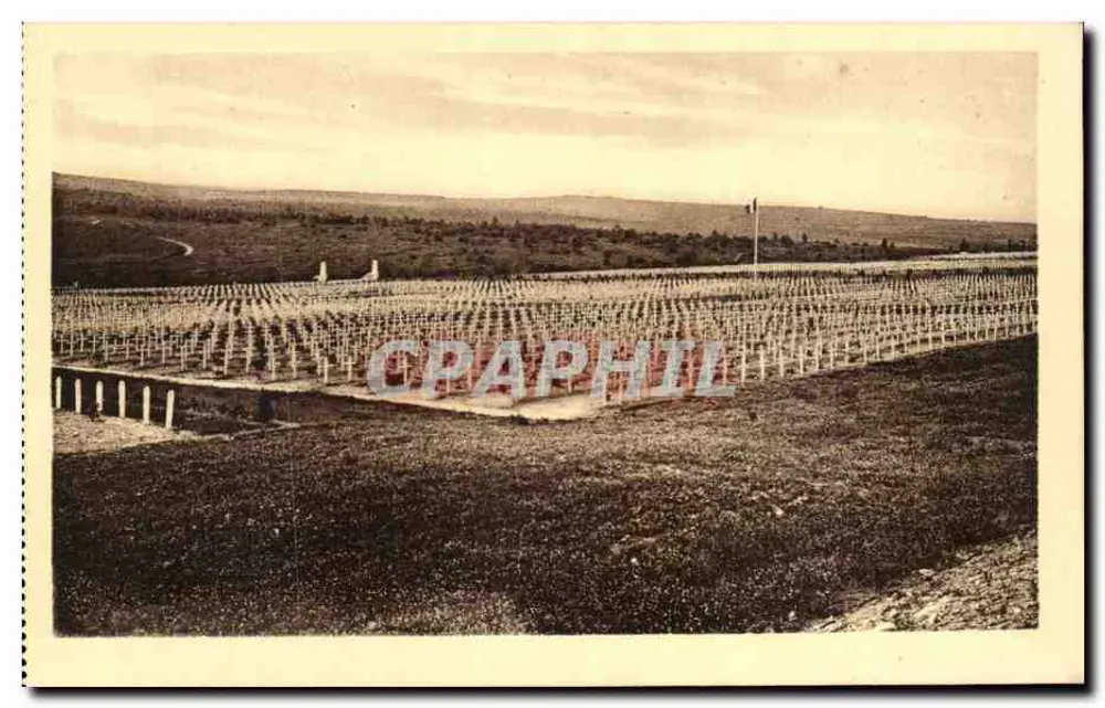 Nationalfriedhof von Douaumont — 20 000 Grabstellen — Verlag VEBRUN - Vorderseite