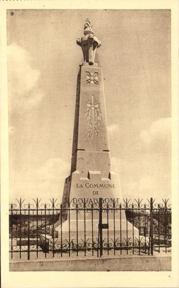 Douvainmont — Monument aos Mortos — editor Verdin, n° 518 B - Frente