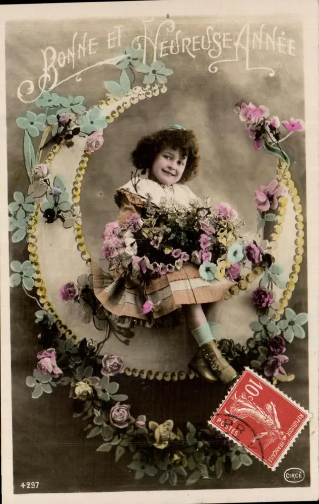 Lächelnde Mädchen mit Blumenstrauß — Frohes Neues Jahr — Verlag CIRCÉ, Nr. 4-297 - Vorderseite