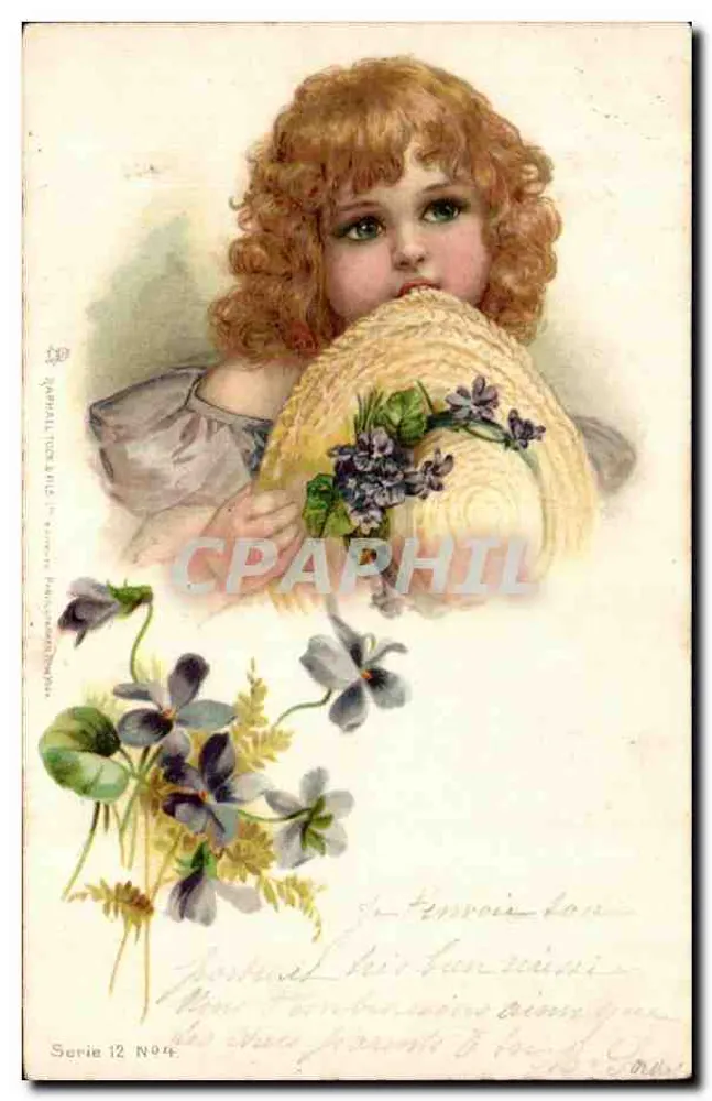 Menina de cabelos cacheados — segurando um chapéu de palha decorado com violetas — editor Raphael Toul & Fils, série 12 n°4 - Frente