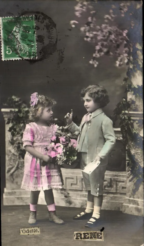Deux enfants — Odette et René — éditeur anonyme, n° de série non visible - Recto