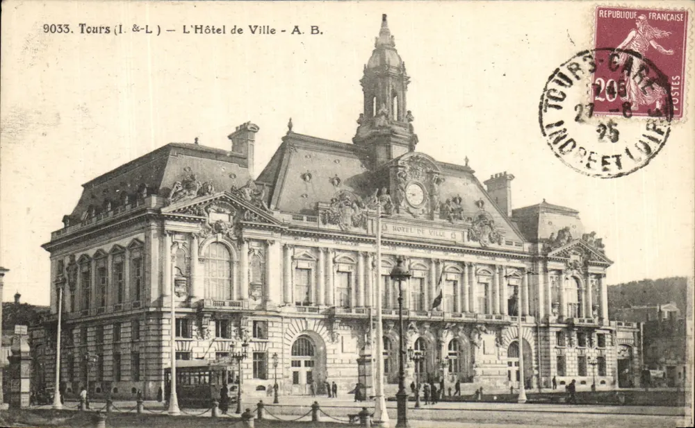 Tours (Loire) — O Hotel de Ville — A. B. (editor) n° 9033 - Frente