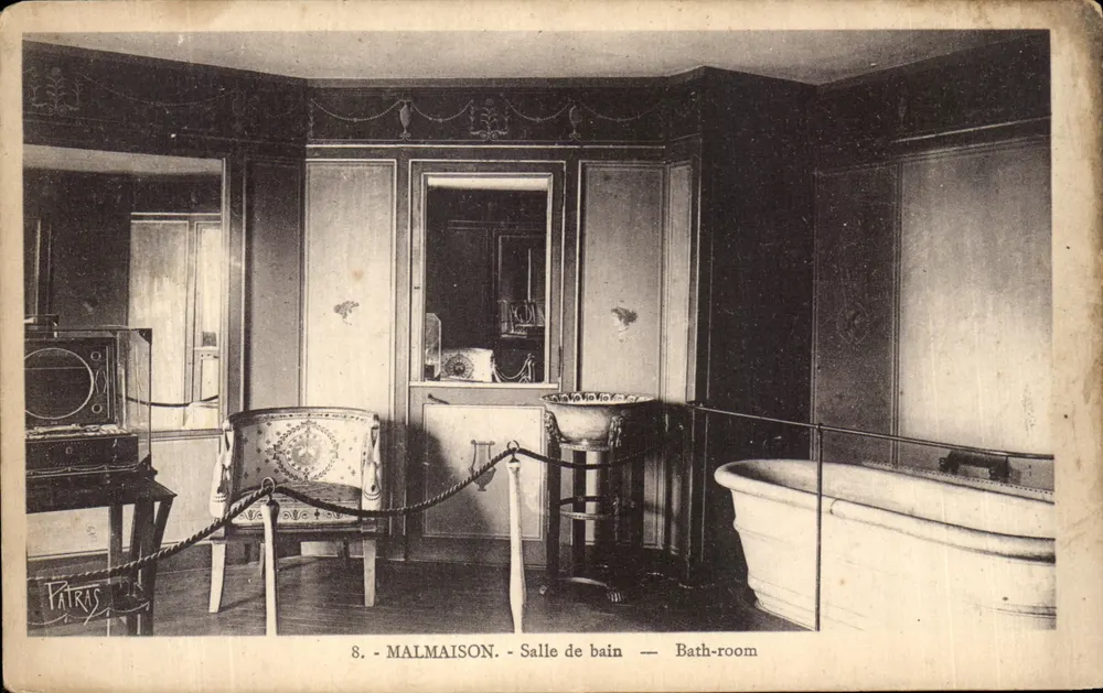 Malmaison — Sala de banho — Bath-room — Patras, n°8 - Frente
