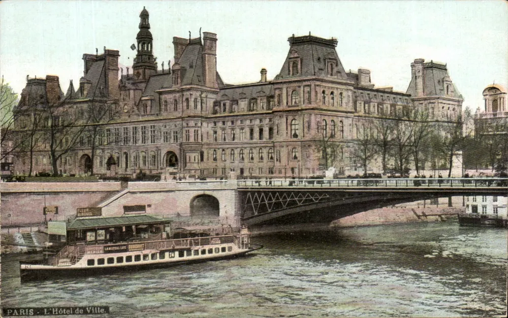 PARIS - O Hotel de Ville — vista com barco na Seine e ponte — editor Aqua Photo & Cie, n°53 - Frente