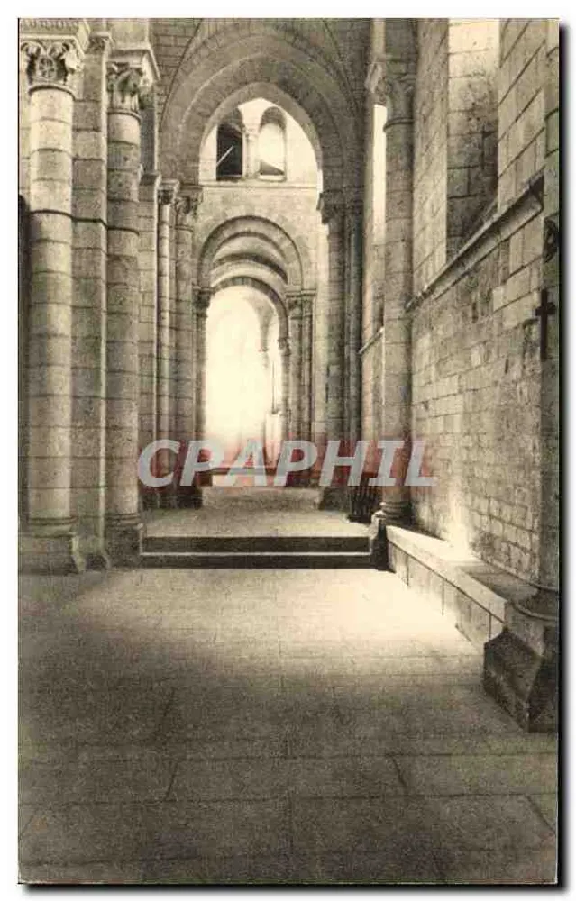 Fontgombault — Die Abteikirche, der südliche Seitenchor und der Gangbereich — Edition der Abtei Fontgombault - Vorderseite