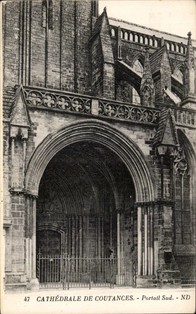 Catedral de Coutances — Portal Sul — ND - Frente
