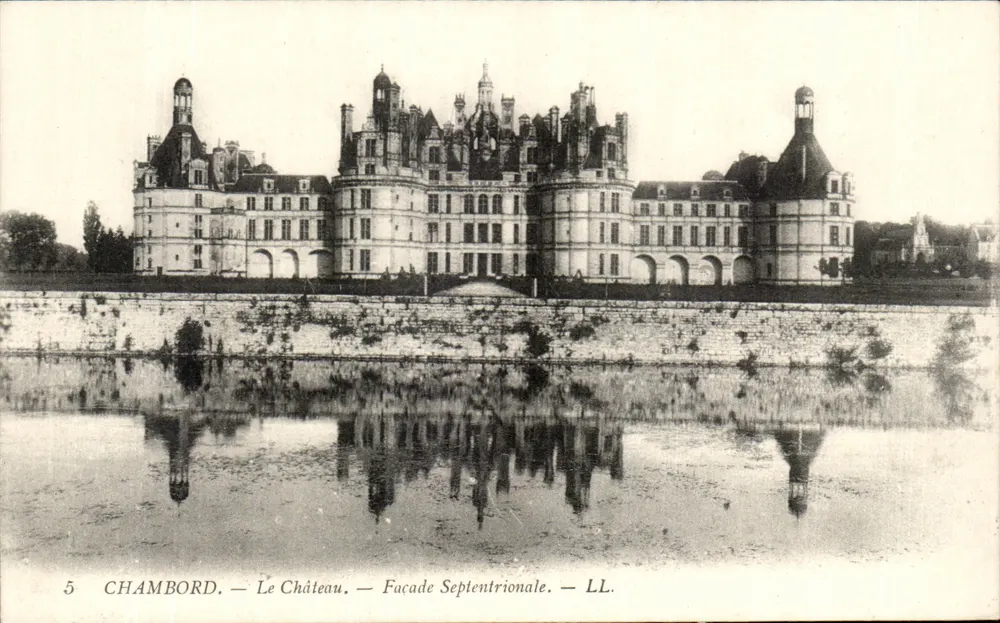 Chambord — Das Schloss — Nordfassade — LL. - Vorderseite
