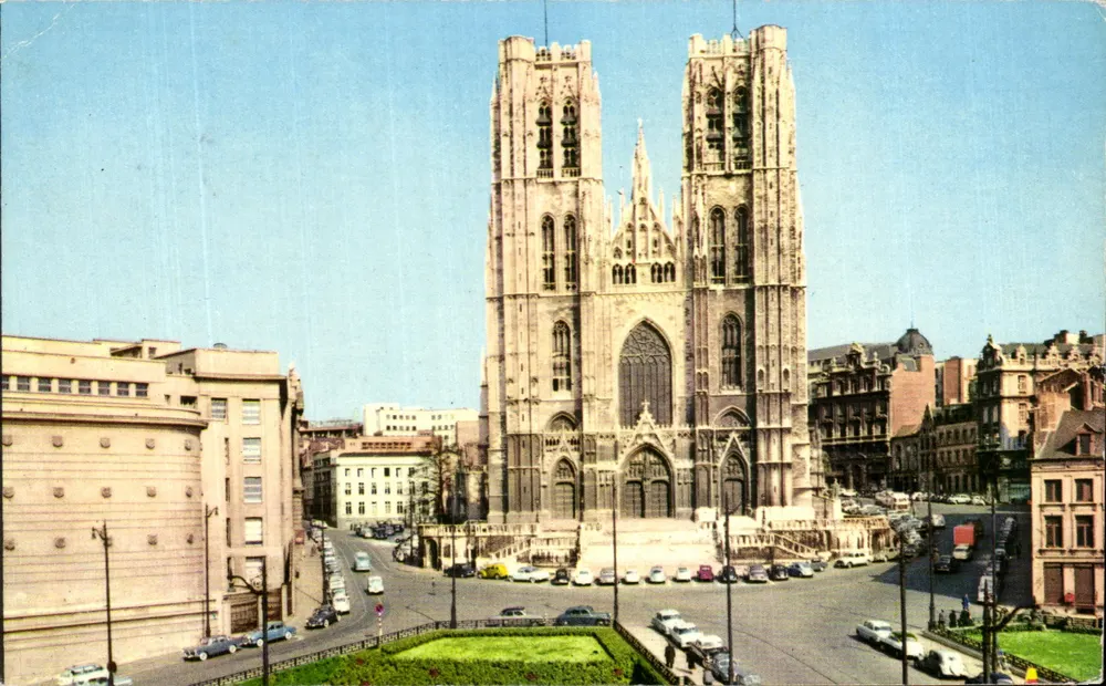 Bruxelas : Catedral de São Miguel — vista panorâmica — editor desconhecido, número de série não visível - Frente