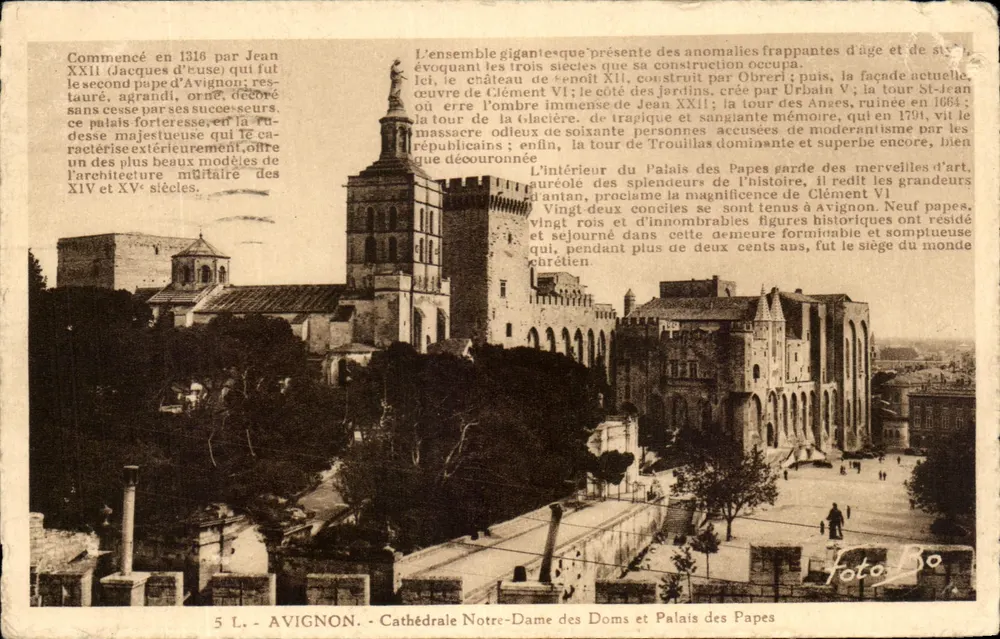 Avignon — Kathedrale Notre-Dame des Doms und Palast der Päpste - Vorderseite