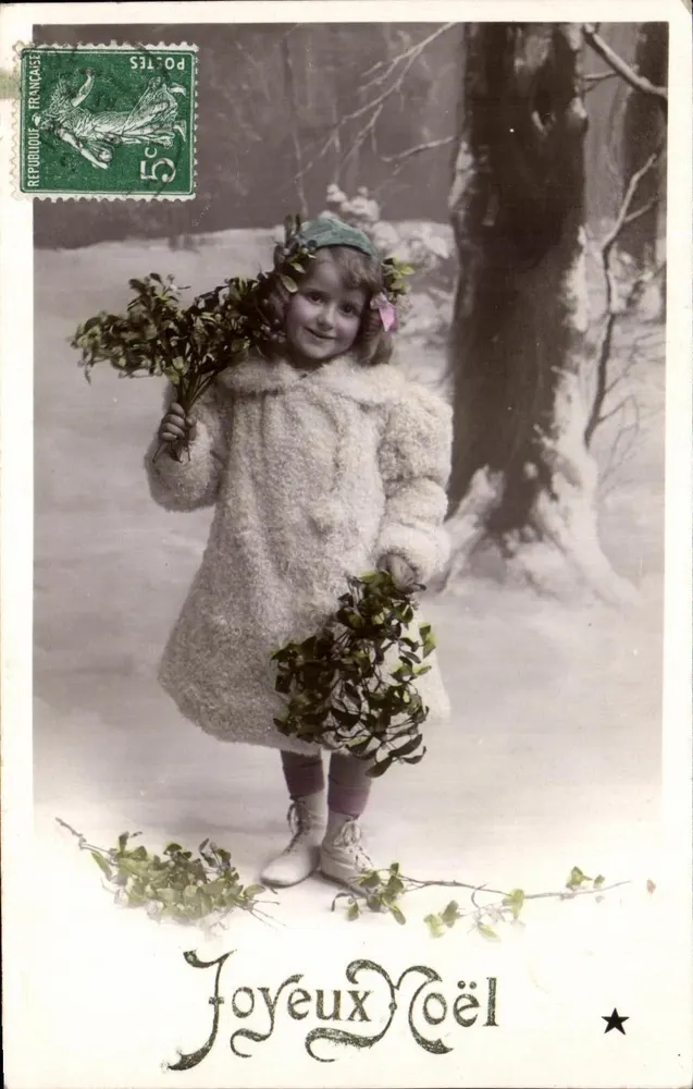 Mädchen in Winterkleidung mit Efeu — Frohe Weihnachten — Verlag VBC Serie Nr. 3266 - Vorderseite