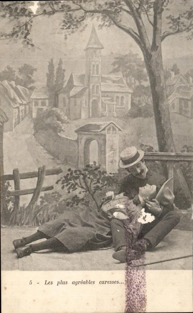 Les plus agréables caresses... — scène de couple sous un arbre, éditeur non visible, n°5 - Vorderseite