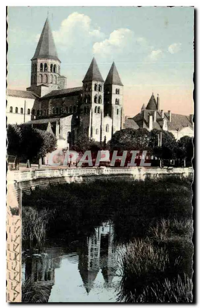 Paray-le-Monial — A Basílica e a Bourbince — C° dos Arts Photomédiés, Paris-Strasbourg - Frente