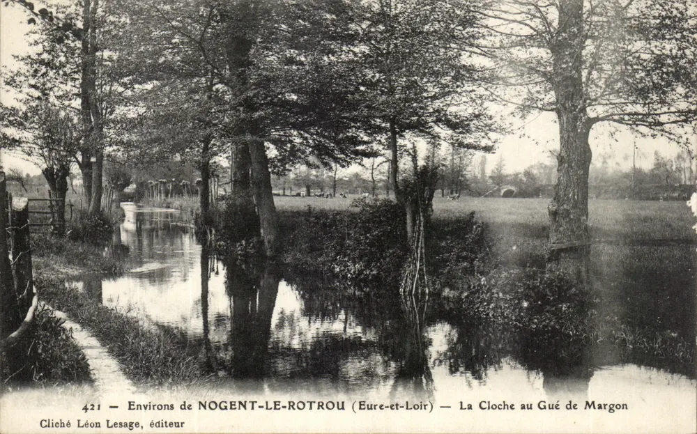 Umgebung von NOGENT-LE-ROTRou (Eure-et-Loir) — Die Glocke am Gué de Margon — Foto Léon Lesage, Verlag - Vorderseite