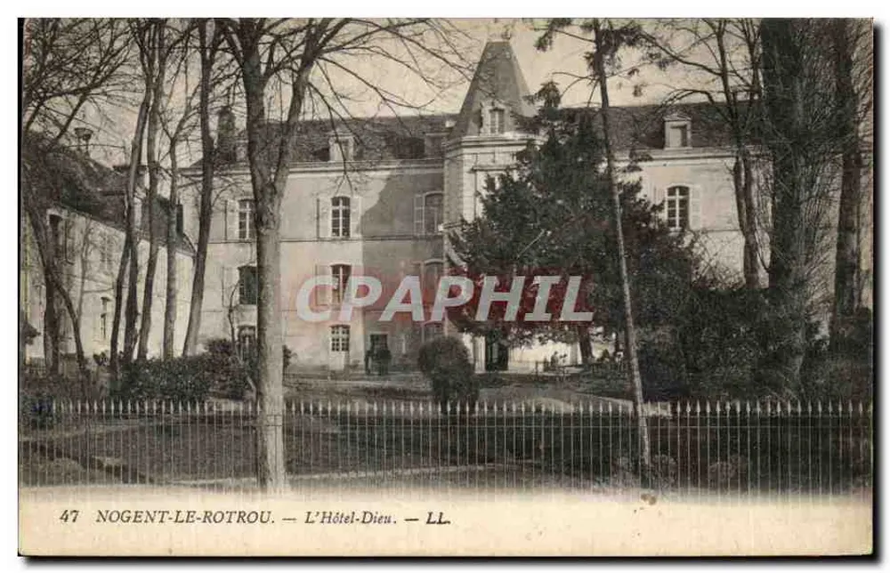Nogent-le-Rotrou — O Hôtel-Dieu — LL - Frente