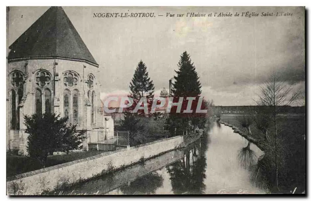 Nogent-le-Rotrou — Blick auf den Fluss Huisne und das Langhaus der Kirche Saint-Léaire - Vorderseite