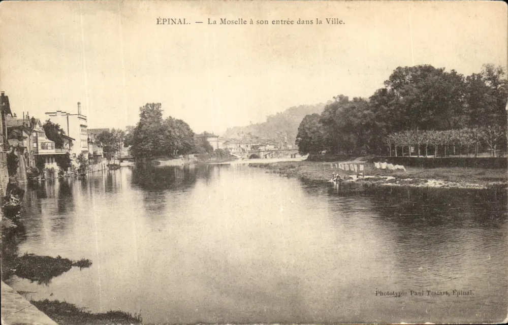 Épinal — Die Mosel bei ihrer Einmündung in die Stadt — Phototypie Paul Testart, Épinal - Vorderseite