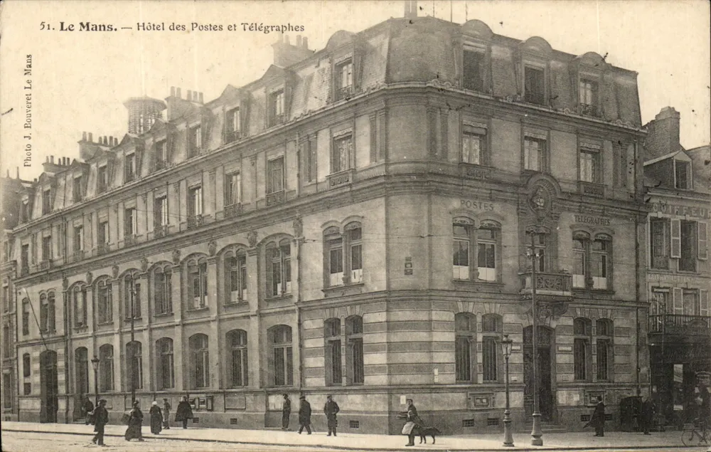 Le Mans — Hotel das Postas e Telégrafos — Foto J. Bouveret - Frente