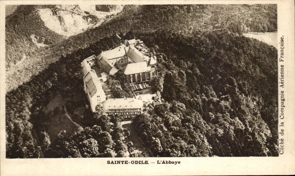 Sainte-Odile — A Abadia — Cliché da Compagnia Aérea Francesa - Frente