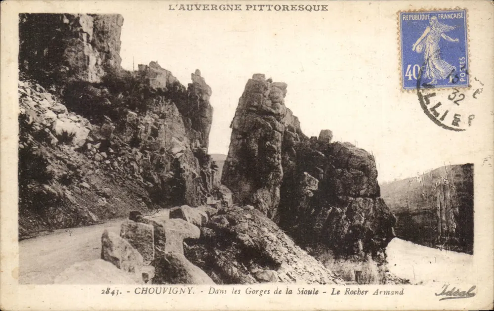 Chouvigny — In den Schluchten der Sioule — Le Rocher Armand — Verlag Idéal, Nr. 2843 - Vorderseite