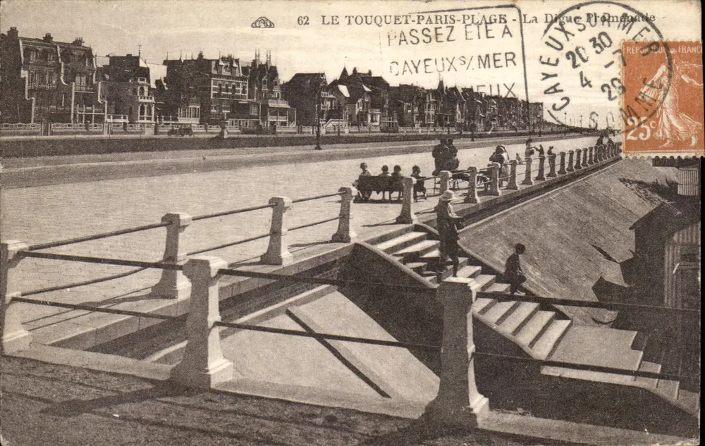 Le Touquet-Paris-Plage — Die Digue Promenade — Verlag Almanach des Arts Photomontages, Straßburg, n°62 - Vorderseite
