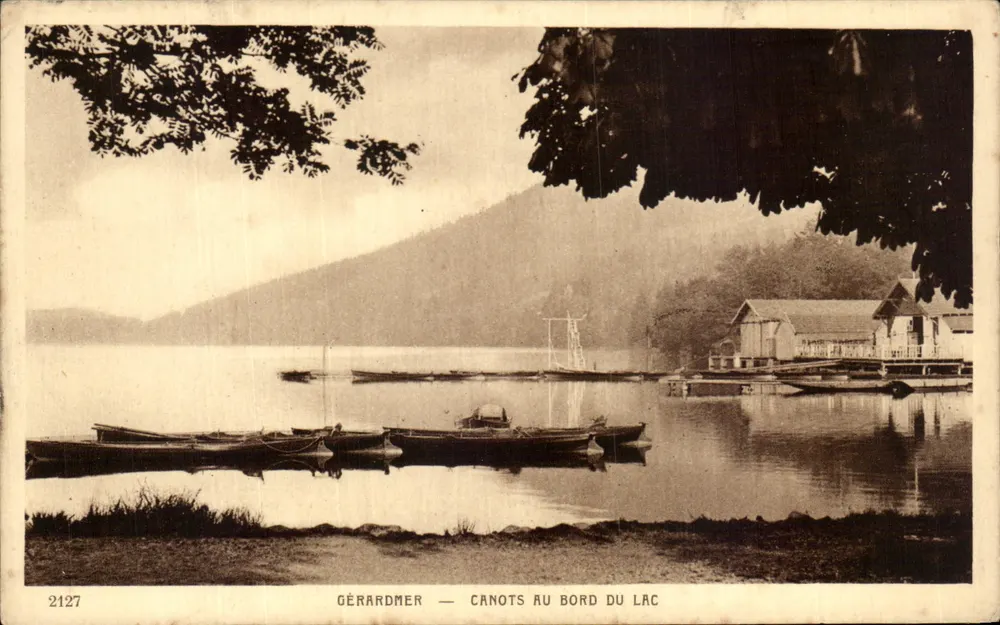 Gérardmer — Canoas à beira do lago — BRAUN & Cie - Frente