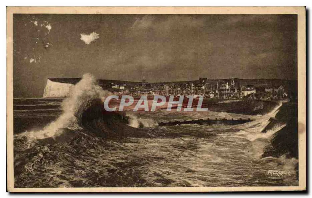 Le Tréport — Assaut des vagues — Édition d'Héliogravure d'Art, n° 3714 - Frente