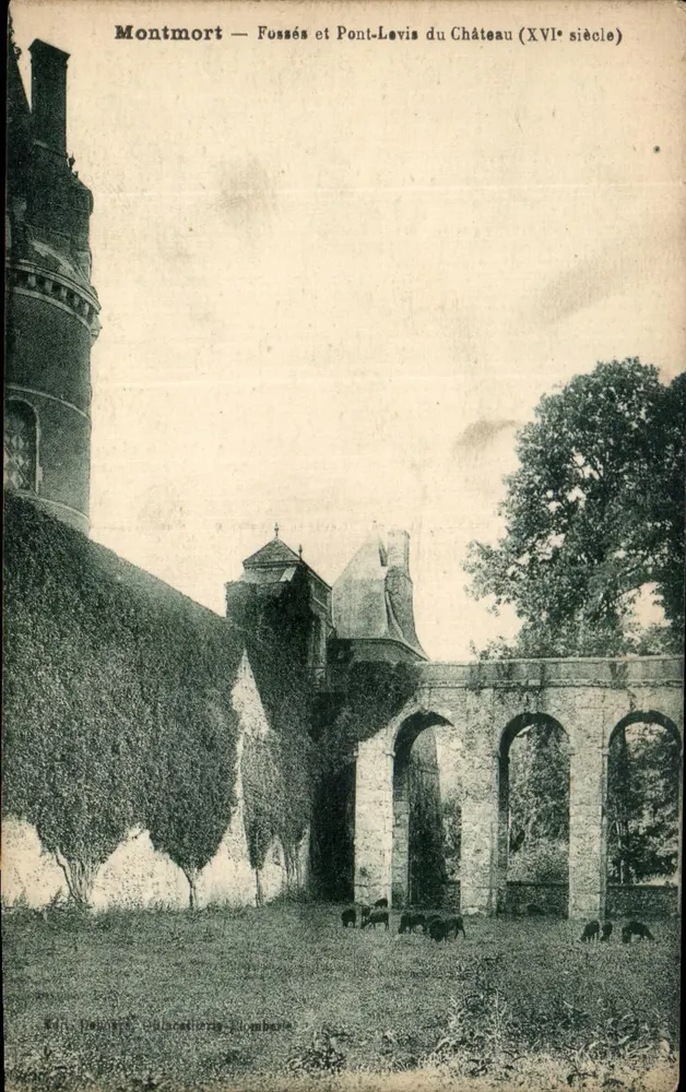 Montmort — Gräben und Zugbrücke des Schlosses (16. Jahrhundert) - Vorderseite