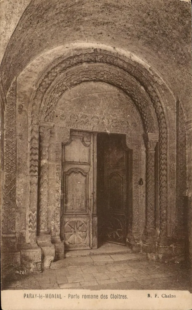 Paray-le-Monial — Porta romana dos Claustros — B. F. Chalon n° 10286 - Frente