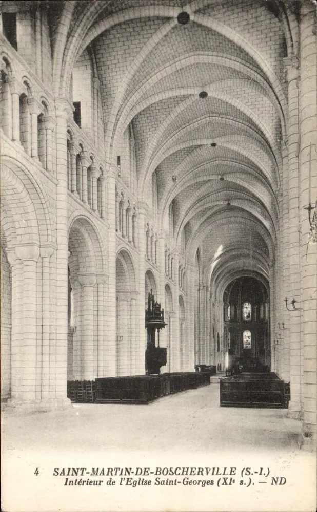 Saint-Martin-de-Boscherville — Innenansicht der Kirche Saint-Georges (11. Jahrhundert) — ND - Vorderseite