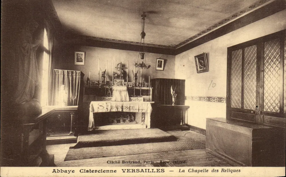 Zisterzienserkloster VERSAILLES — Die Kapelle der Reliquien — Cliché Bertrand, Paris - Vorderseite