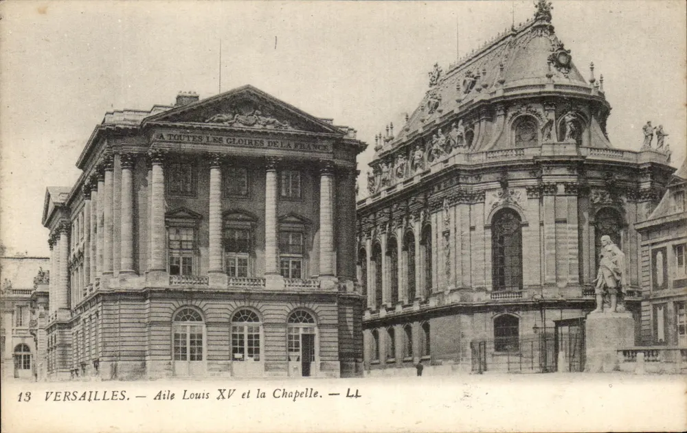 Versailles — Flügel Louis XV und Kapelle — LL - Vorderseite
