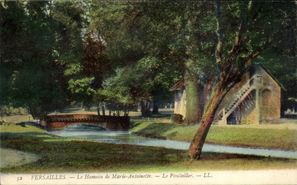 Versailles — Das Dorf der Marie-Antoinette — Le Poulaiiller — LL. - Vorderseite