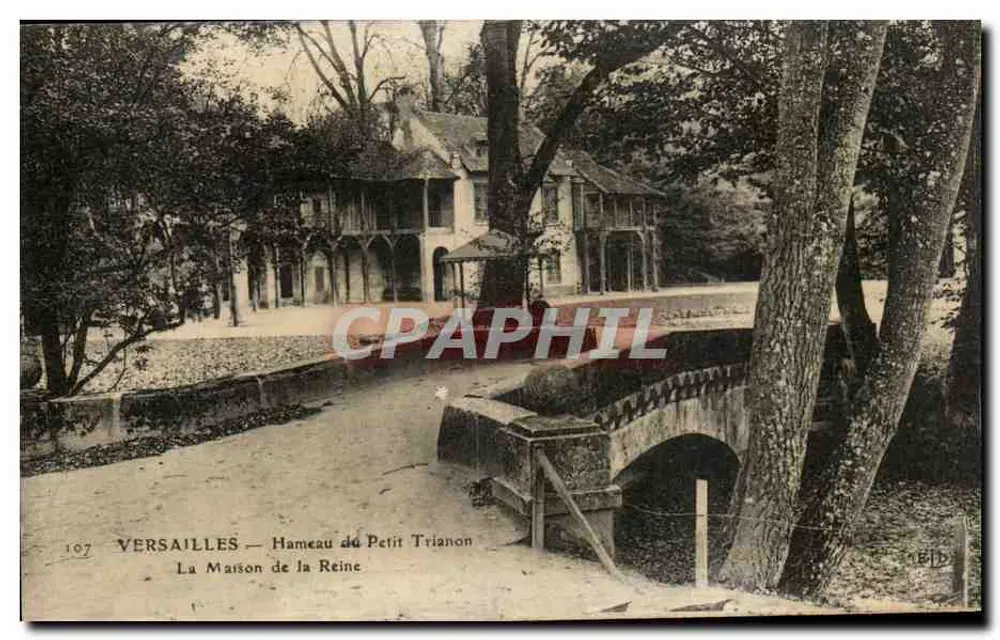 Versailles — Hameau des Petit Trianon — Das Haus der Königin - Vorderseite