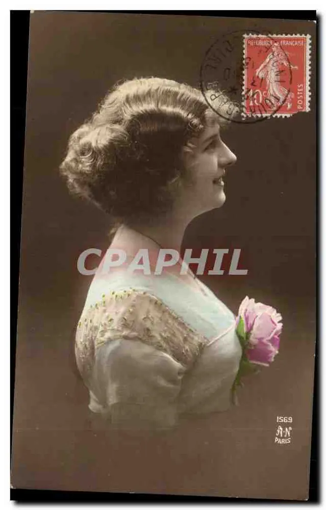Junge Frau im Bust — Rose in der Hand — Verlag A.N. Paris, n° 1569 - Vorderseite