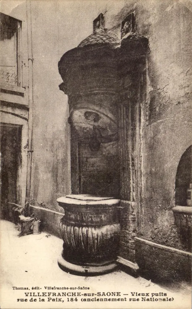Villefranche-sur-Saône — alter Brunnen auf der rue de la Paix (früher rue Nationale) — Thomas, Verlag - Vorderseite