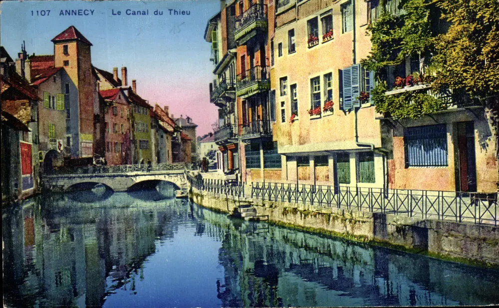Annecy — O Canal do Thieou — Edições Clichés Gardet et Garin, n°1107 - Frente