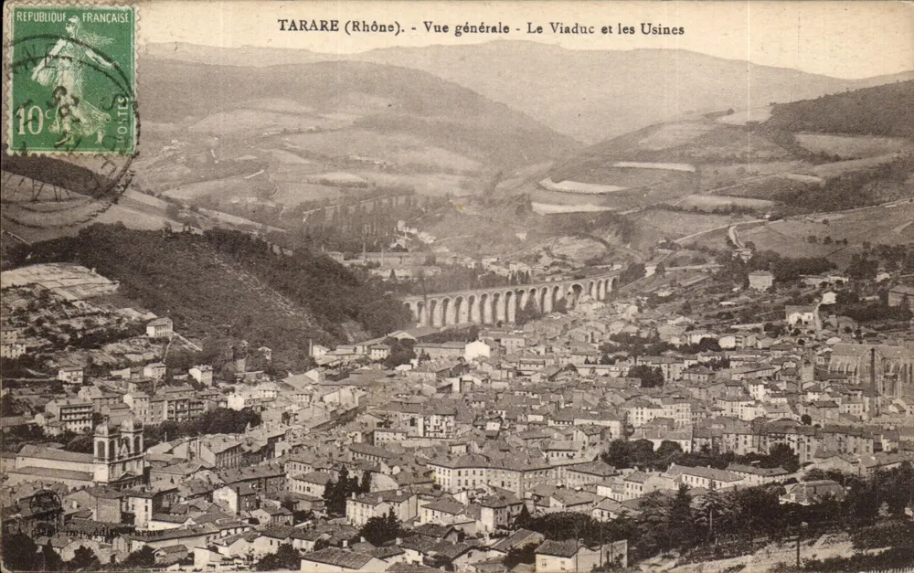 Tarare (Rhône) — Allgemeiner Blick — Der Viadukt und die Fabriken - Vorderseite