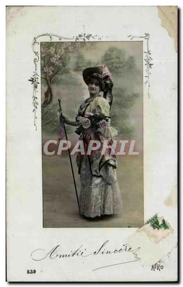 Frau in blühendem Kleid und Hut — Studiofoto — Verlag AERO Nr. 538 - Vorderseite
