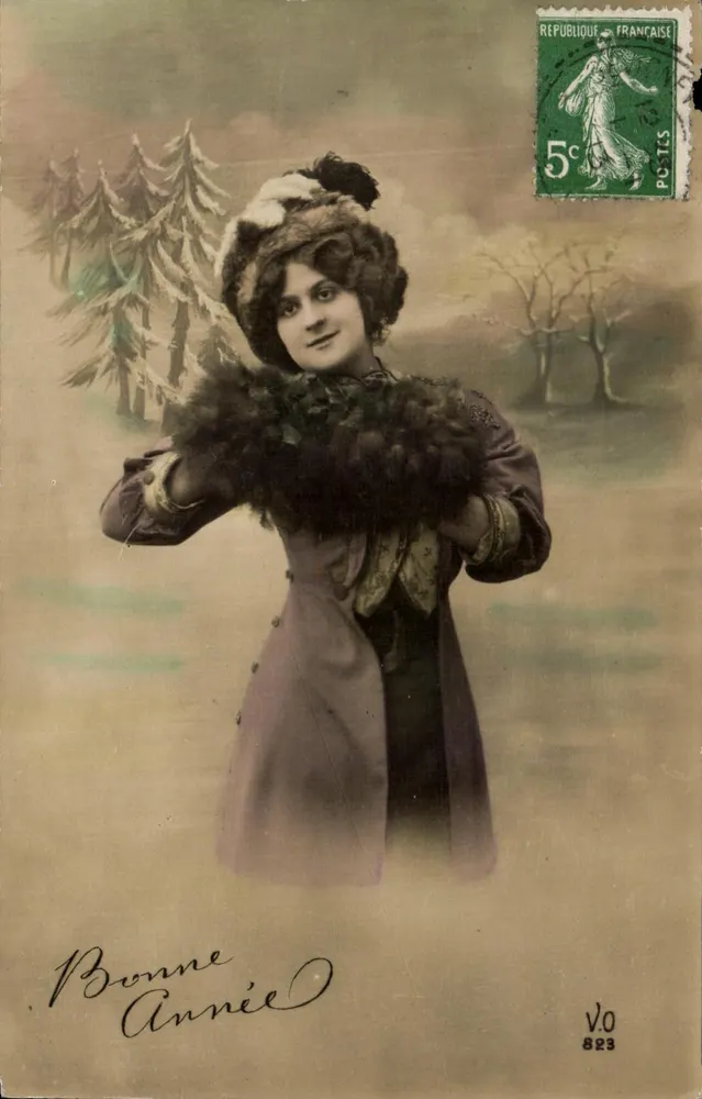 Frau in Mantel und Fell — Winterlandschaft — V.O. 823 - Vorderseite