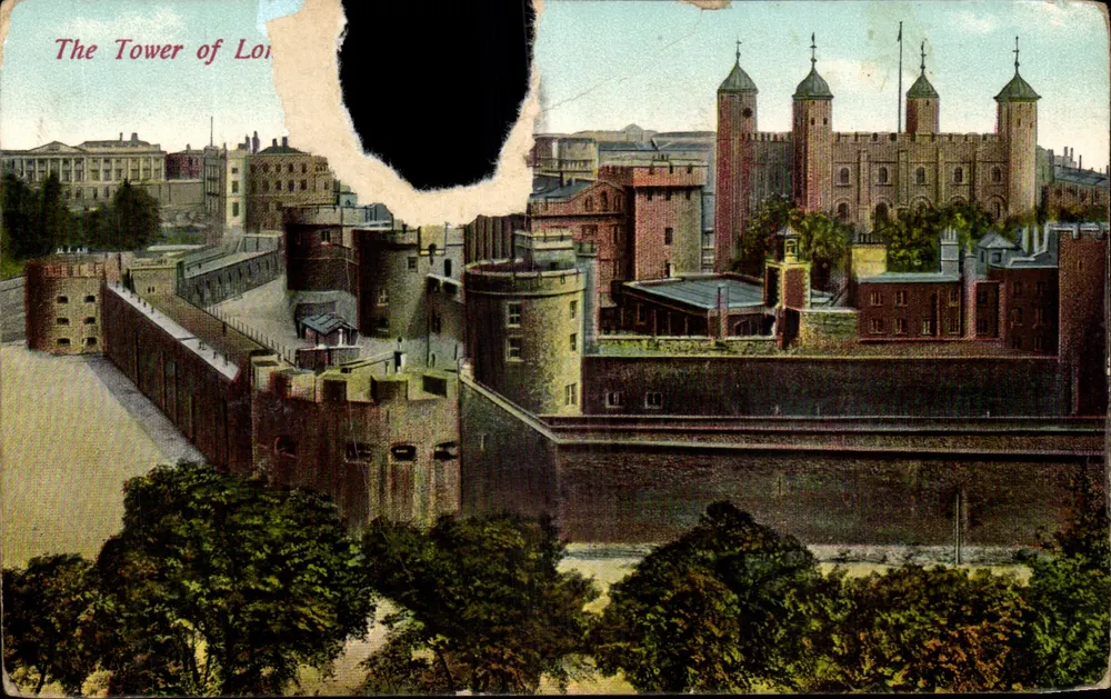 La Tour de Londres — vue panoramique des tours et remparts — éditeur non identifié - Anverso