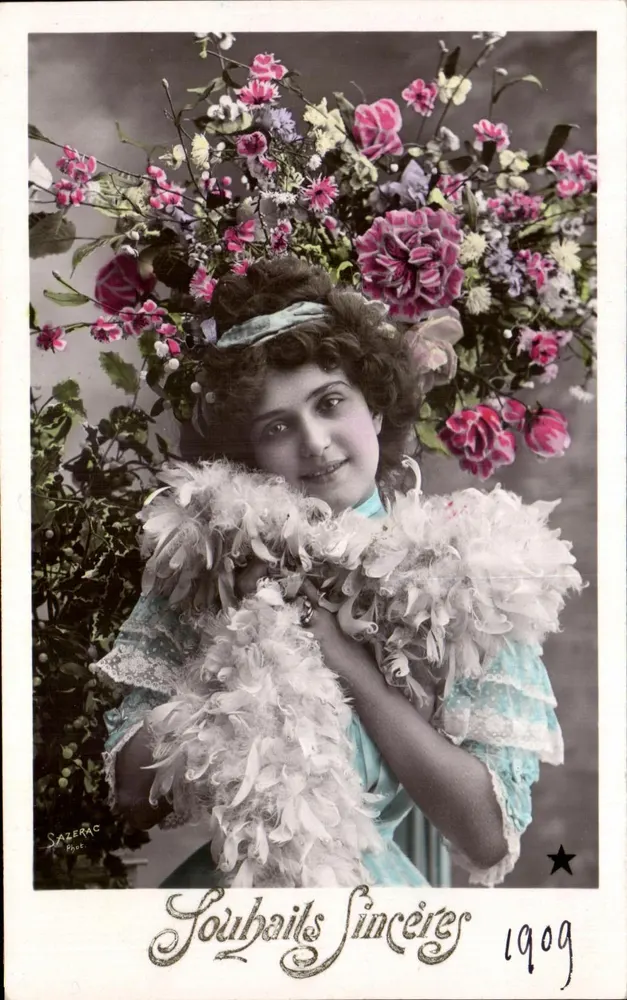 Junge Frau in blauer Robe und Feder-Schal — Sazerac Fotografie — 1909 - Vorderseite