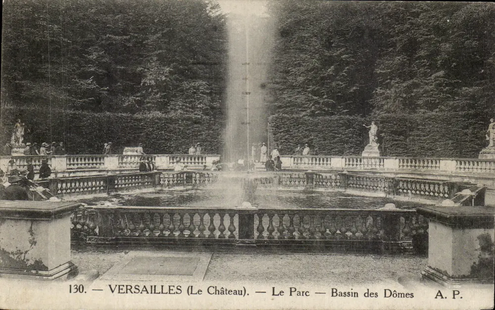 Versalhes (O Castelo) — O Parque — Lago dos Dômes — A.P. n°130 - Frente