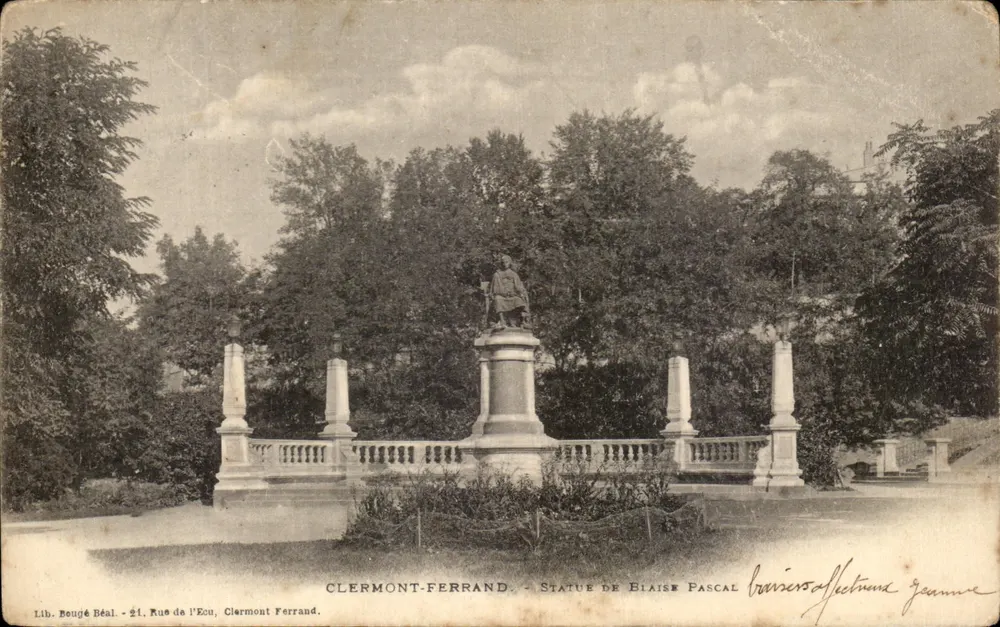 Clermont-Ferrand — Statue de Blaise Pascal — Lib. Bougé Béal, 21, Rue de l'Écu - Frente