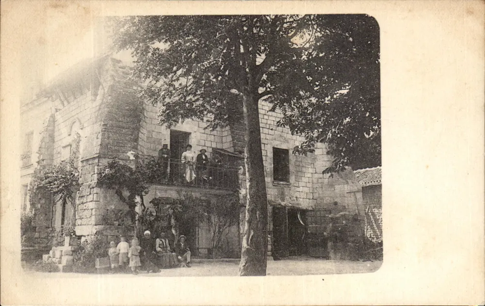 Steinhaus mit Balkon — Szenen aus dem Leben — L'Universelle, n° EB - Vorderseite