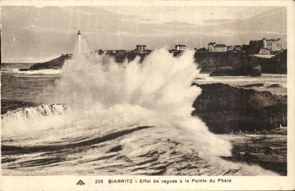 Biarritz — Effet de vagues à la Pointe du Phare — éditeur imprimeur non identifié, n° 208 - Frente