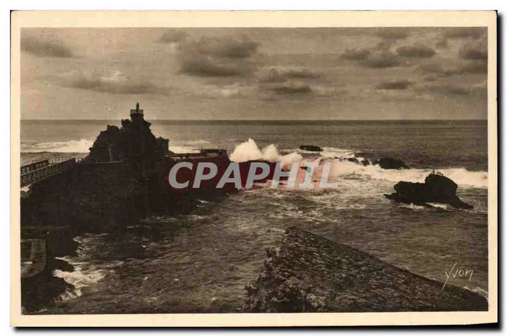 Der Felsen der Jungfrau — Biarritz (Basses-Pyrénées) — Les Éditions d'Art Yvohil, Paris - Vorderseite