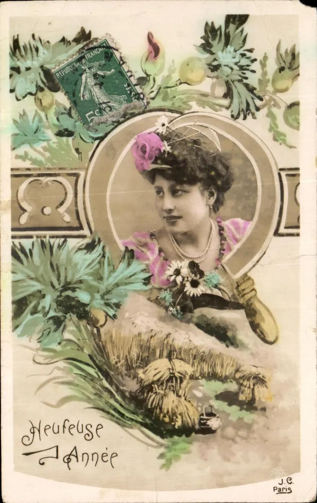 Frau in einem rosa Kleid und Blumen — 'Heureuse Année' — J.C. Paris - Vorderseite