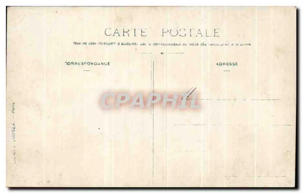 Grupo de pessoas em traje de festa — diante de uma casa — editor Joubla, Paris - Verso