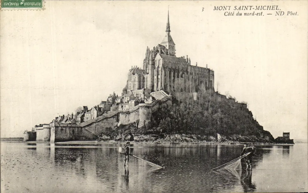 Mont Saint-Michel — Nordöstliche Seite — ND Pbot. - Vorderseite